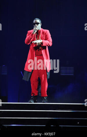 CINCINNATI, OH - SEPTEMBER 17: Sean 'Diddy' Combs tritt während der Bad Boy Reunion Tour in der U.S. Bank Arena am 17. September 2016 in Cincinnati, Ohio auf.Leute: Sean Combs T Stockfoto