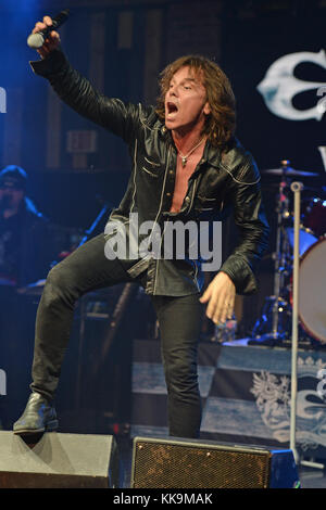 FORT LAUDERDALE, FL - FEBRUAR 02: Joey Tempest of Europe tritt bei Revolution am 2. Februar 2016 in Fort Lauderdale, Florida auf Stockfoto