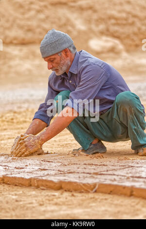 Brickman Ziegel machen Stockfoto