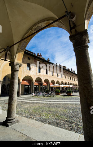 Piazza Ducale, Vigevano, Lombardei, Italien Stockfoto