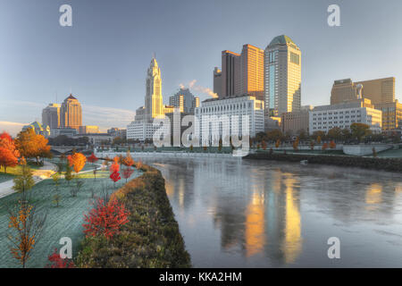 Die Columbus, Ohio Skyline an einem klaren Tag fallen Stockfoto