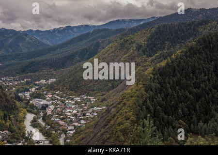 Borjomi ist ein Ferienort im Süden - zentrales Georgien mit einer Bevölkerung von 10,546. Stockfoto