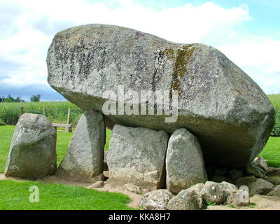 Brownshill dolmen Eine megalithische Portal Grab in der Grafschaft Carlow, Irland. Stockfoto