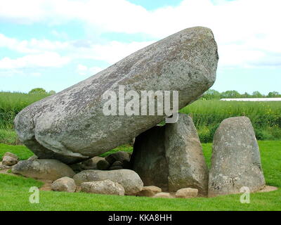 Brownshill dolmen Eine megalithische Portal Grab in der Grafschaft Carlow, Irland. Stockfoto