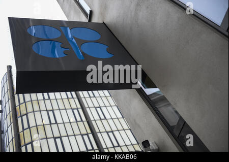 Wien, Wien, Österreich. November 2017. Das OPEC-Logo ist bei der Organisation der Erdöl exportierenden Länder zu sehen Credit: Omar Marques/SOPA/ZUMA Wire/Alamy Live News Stockfoto