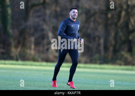 Cardiff, Großbritannien. 30 Nov, 2017. rhys Webb von Wales in Aktion während der Wales Rugby Team Training im Hensol, in der Nähe von Cardiff, South Wales am Donnerstag, den 30. November 2017. Das Team bereitet sich auf Ihre letzten Herbst internationale Reihe Spiel gegen Südafrika dieses Wochenende. pic von der Credit: Andrew Obstgarten/alamy leben Nachrichten Stockfoto