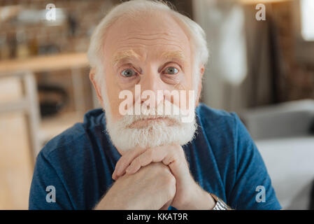 Porträt eines netten älteren Mann Stockfoto