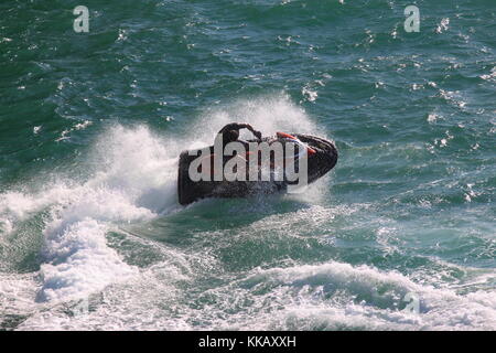 Brighton, Großbritannien - 16 August 2008-A Männer auf einem Jet Ski am Brighton Marina Stockfoto