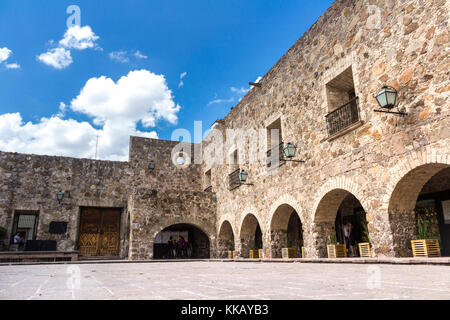 Vorderansicht einer Plaza De Aranzazu. San Luis Potosi, Mexiko Stockfoto