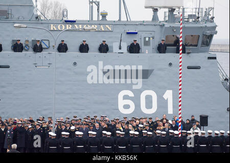 ORP Kormoran, Kormoran II Klasse minehunter, die neueste polnische Marine Schiff, während das Schiff Inbetriebnahme in Gdynia, Polen. 28. November 2017 © Wojcie Stockfoto