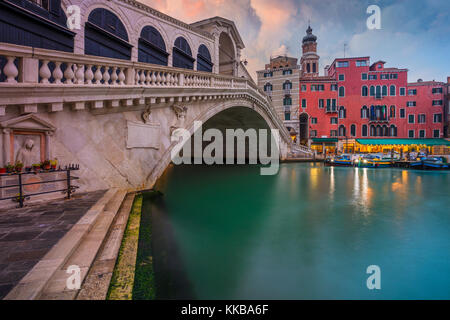 Venedig. stadtbild Bild von Venedig mit der berühmten Rialto Brücke und dem Grand Canal.