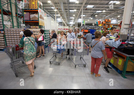 COSTCO GROSSHANDELSERÖFFNUNG FRANKREICH Stockfoto