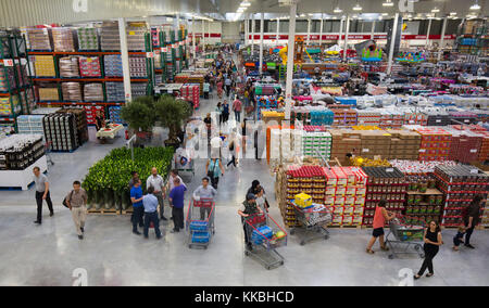COSTCO GROSSHANDELSERÖFFNUNG FRANKREICH Stockfoto