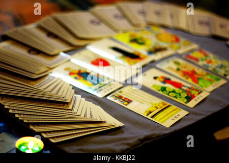 Tarot-Karte lesen Stockfoto