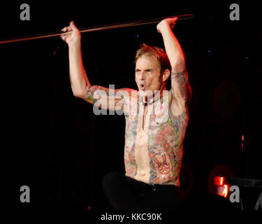 PHOENIX, Arizona: David Lee Roth von Van Halen tritt am 28. September 2015 im Ak-Chin Pavilion in Phoenix auf Stockfoto