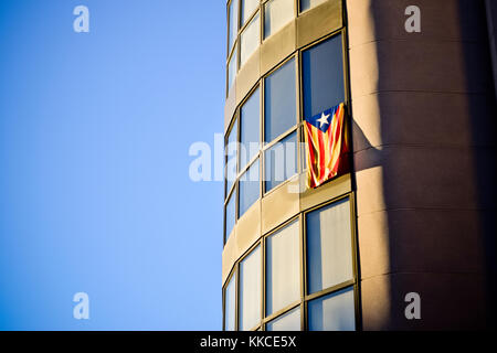 Flagge für die Unabhängigkeit Kataloniens. Barcelona, Katalonien, Spanien. Stockfoto
