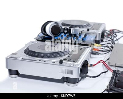 Turntable Player isoliert auf weißem Stockfoto