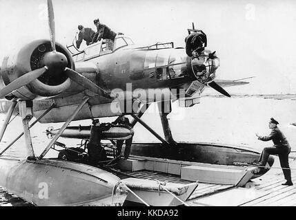 Heinkel He 115 Zweiter Weltkrieg Luftwaffe Dreisitz-Wasserflugzeug mit Torpedo ausgestattet Stockfoto