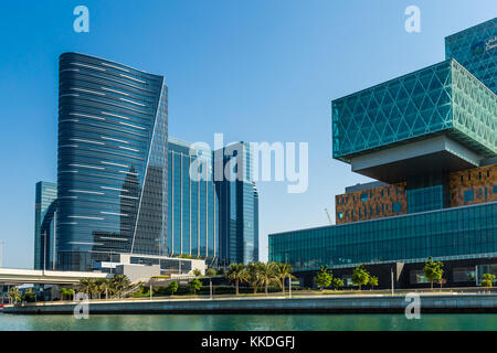 Abu Dhabi, Vereinigte Arabische Emirate, 27. Oktober 2017, und der Cleveland Clinic Rosewood Hotel. Stockfoto