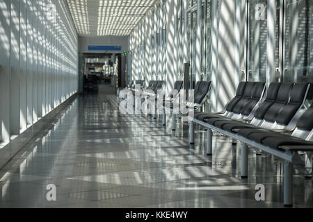 Flughafen, Wartezimmer, Reisende, Stockfoto