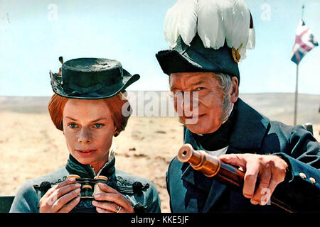 Die LEITUNG DER LIGHT BRIGADE 1968 United Artists Film mit Jill Bennett als Frau Fanny Duberly und John Geilgud als Lord Raglan Stockfoto