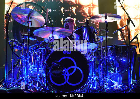 HOLLYWOOD, FL - 03. MAI: Jason Bonham von Jason Bonhams LED Zeppelin Experience tritt am 3. Mai 2015 im Seminole Hard Rock Hotel & Casino in Hollywood, Florida auf Stockfoto