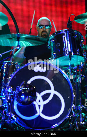 HOLLYWOOD, FL - 03. MAI: Jason Bonham von Jason Bonhams LED Zeppelin Experience tritt am 3. Mai 2015 im Seminole Hard Rock Hotel & Casino in Hollywood, Florida auf Stockfoto