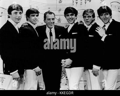 Die Dave Clark Five mit Ed Sullivan Stockfoto