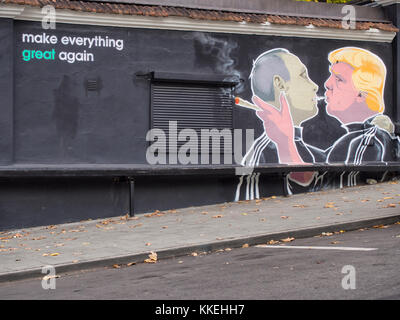 Ake Vilnius street art Wandbild bin Alles wieder einmal super" von Mindaugas Bonanu Stockfoto