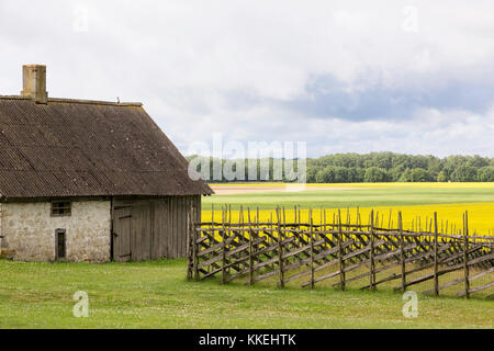 Altes Bauernhaus in Angla Erbe Kultur Zentrum an Saaremma Island, Estland Stockfoto