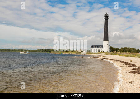 Lösen Leuchtturm gegen blauen Himmel, Insel Saaremaa, Estland Stockfoto