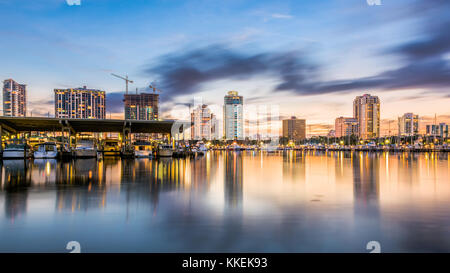St. Petersburg, Florida, Usa Downtown Skyline. Stockfoto