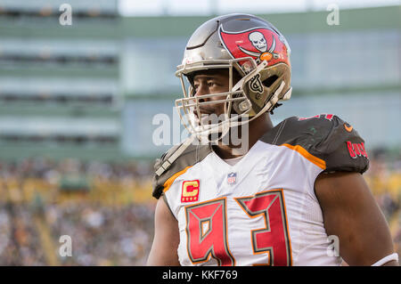 Dezember 3, 2017: Tampa Bay Buccaneers defensiver Gerald McCoy #93 Während der NFL Football Spiel zwischen der Tampa Bay Buccaneers und den Green Bay Packers in Lambeau Field in Green Bay, WI. Verpacker besiegten die Buccaneers in überstunden 26-20. John Fisher/CSM Stockfoto