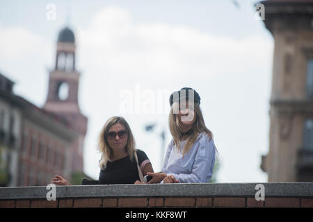 Mailand, Italien - 24 September 2017: Mode Mädchen in Mailand auf der Modewoche. Stockfoto