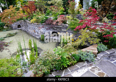Japanischer Garten Stein Wasserspiel Stockfoto, Bild: 4965597 - Alamy