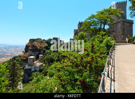 Die Torretta Pepoli - kleines Schloss in alten historischen sizilianischen Stadt Erice, Trapani, Sizilien, Italien Stockfoto