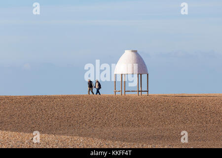 Der Jelly-Mold-Pavillon von Lubaina Himid, Kunstwerk am Strand von Folkestone. Stockfoto