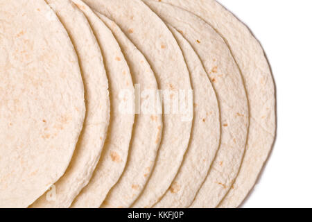 Nahaufnahme bild Weizen tortillas vor weißem Hintergrund Stockfoto