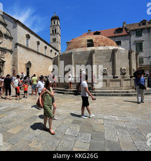 Die großen onofrios Brunnen, Main Street, Dubrovnik, Dubrovnik-Neretva County, Dalmatinische Küste, Adria, Kroatien, Balkan, Europa, UNESCO-Ihr Stockfoto