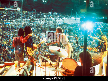 The FACES UK Rockgruppe um 1970. Von links: Ronnie Lane, Ronnie Wood, Rod Stewart, Kenny Jones, Tetsu Yamauchi Stockfoto