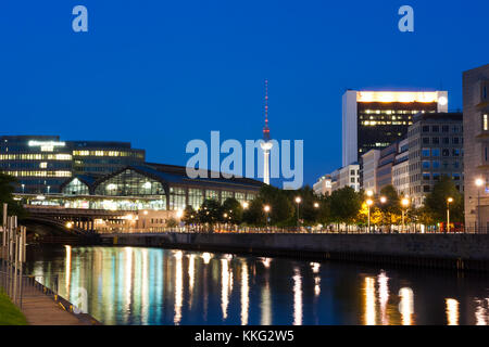 Berlin Friedrichstraße ist ein Bahnhof in Berlin, Deutschland, an der Friedrichstraße Stockfoto