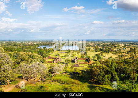 Anbetung Pavillon Ruinen: Norden und Süden Palace, Nandi, Pavillon und Baray, vor - längst vergangene angkorianische Khmer Hindu Tempel, Wat Phou, Champasak, Laos, Südostasien Stockfoto