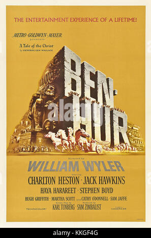 Der Film Ben-Hur aus dem Jahr 1959 ist ein episches historisches Drama von William Wyler mit Charlton Heston als Judah Ben-Hur. Das Poster zeigt ikonische Bilder aus dem Film, einschließlich der berühmten Wagenrennen-Szene. Stockfoto