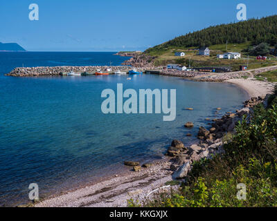 Hafen am weißen Punkt von der Cabot Trail, Cape Breton Island, Nova Scotia, Kanada. Stockfoto