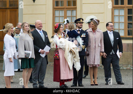 Schloss Drottningholm, Stockholm, Schweden. 1. Dez, 2017. SKH Prinz Gabriel Carl Walther in der drottningholm Kirche heute in einer kalten und schneereichen Stockholm getauft ist. Credit: barbro bergfeldt/alamy leben Nachrichten Stockfoto