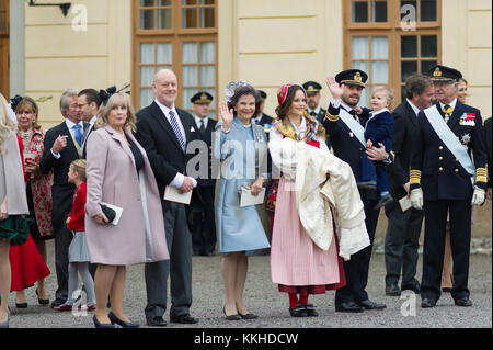 Schloss Drottningholm, Stockholm, Schweden. 1. Dez, 2017. SKH Prinz Gabriel Carl Walther in der drottningholm Kirche heute in einer kalten und schneereichen Stockholm getauft ist. Credit: barbro bergfeldt/alamy leben Nachrichten Stockfoto