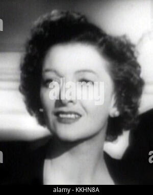 Myrna Loy in Best Years of Our Lives Trailer closeup Stockfoto