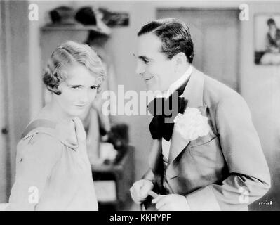 Dieses historische Foto wurde 1930 aufgenommen und ist Teil einer Sammlung amerikanischer Bilder aus dem frühen 20. Jahrhundert. Die Fotografie fängt den kulturellen und sozialen Kontext der Zeit ein und zeigt eine Figur, die oft in der Populärkultur gesehen wird. Stockfoto