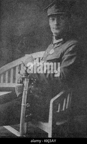 Piotr Bartak ist ein polnischer Künstler, der für seine Arbeit in zeitgenössischer bildender Kunst bekannt ist und oft Elemente des modernen Designs und der Abstraktion in seine Werke einbezieht. Sein Werk ist sowohl in der lokalen als auch in der internationalen Kunstszene bekannt. Stockfoto