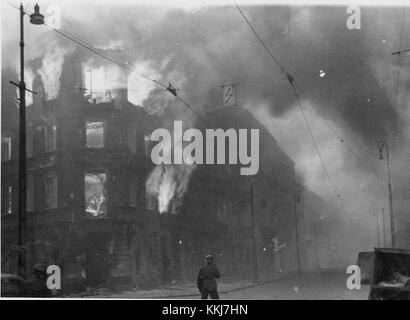 Stroop Report 2/4 Record Group 038 United States Counsel for the Prosecution of Axis Criminality; United States Exhibits, 1933-46 HMS Asset ID: HF1-88454435 Rediscovery Number: 06315 Stroop Report - Warsaw Ghetto Uprising - 26552 Stockfoto